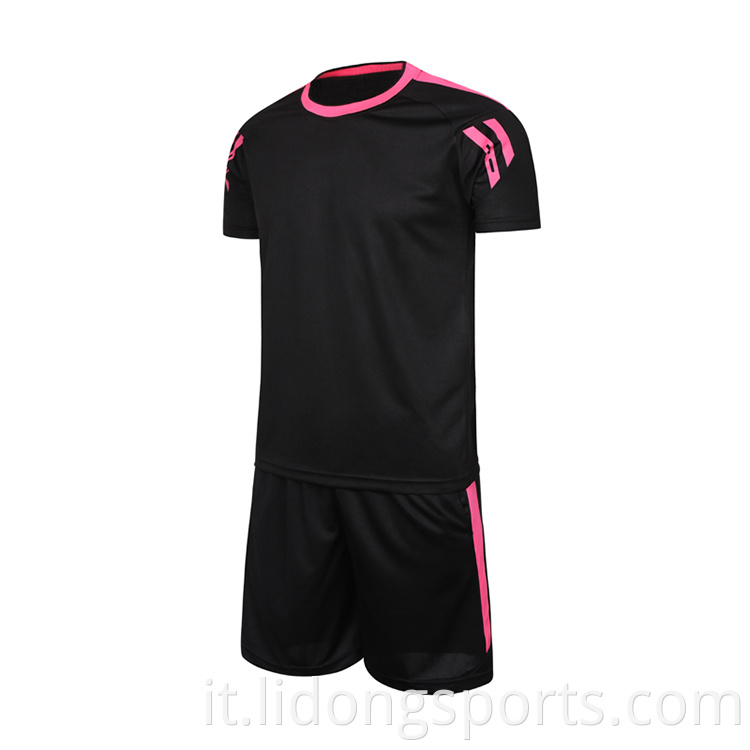 Team di calcio più venduto indossare oem kit calcio maglia da calcio a buon mercato un nuovo modello realizzato in Cina